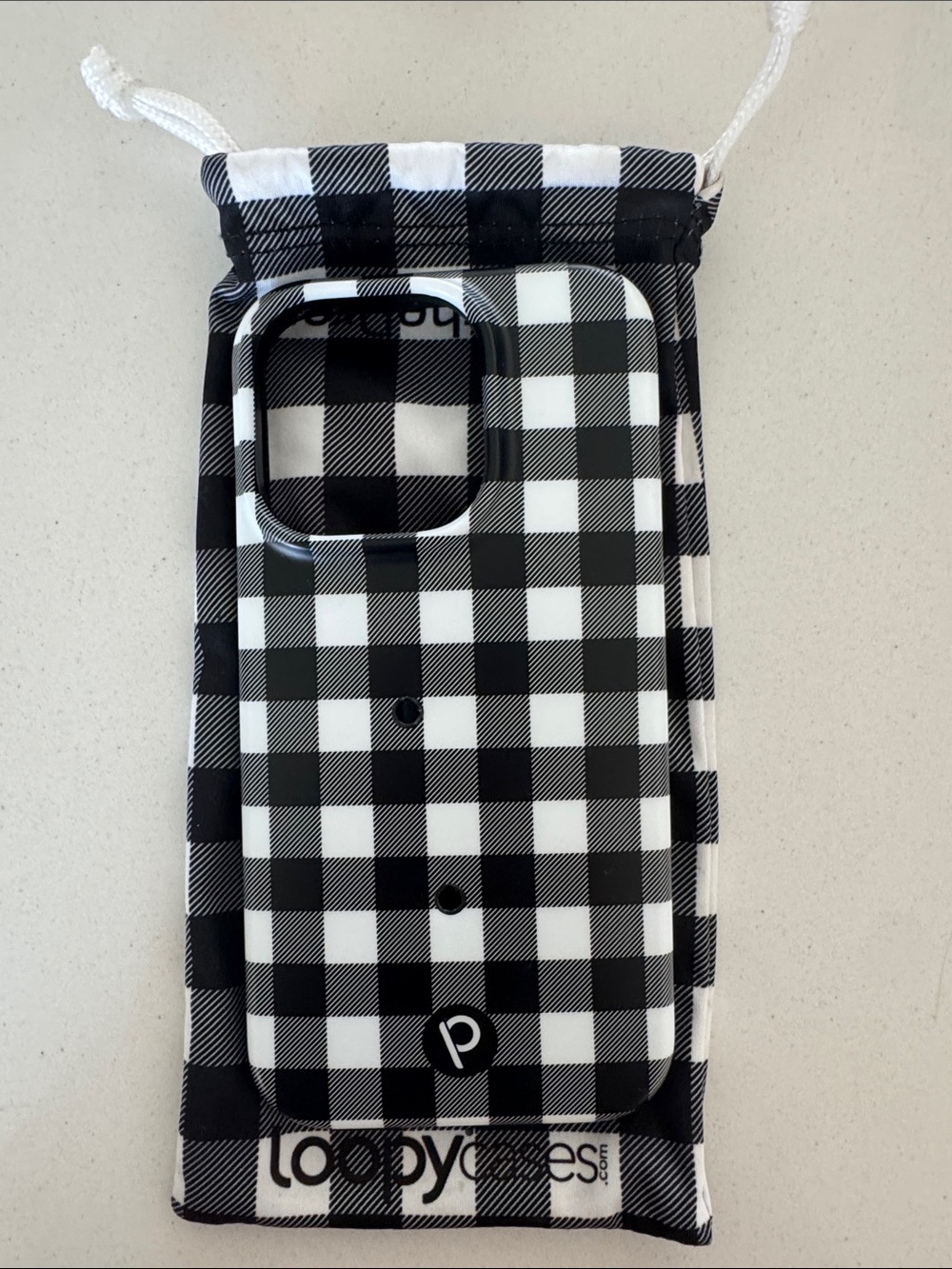 Loopy Case Black & White Buffalo Check iPhone Case 15pro